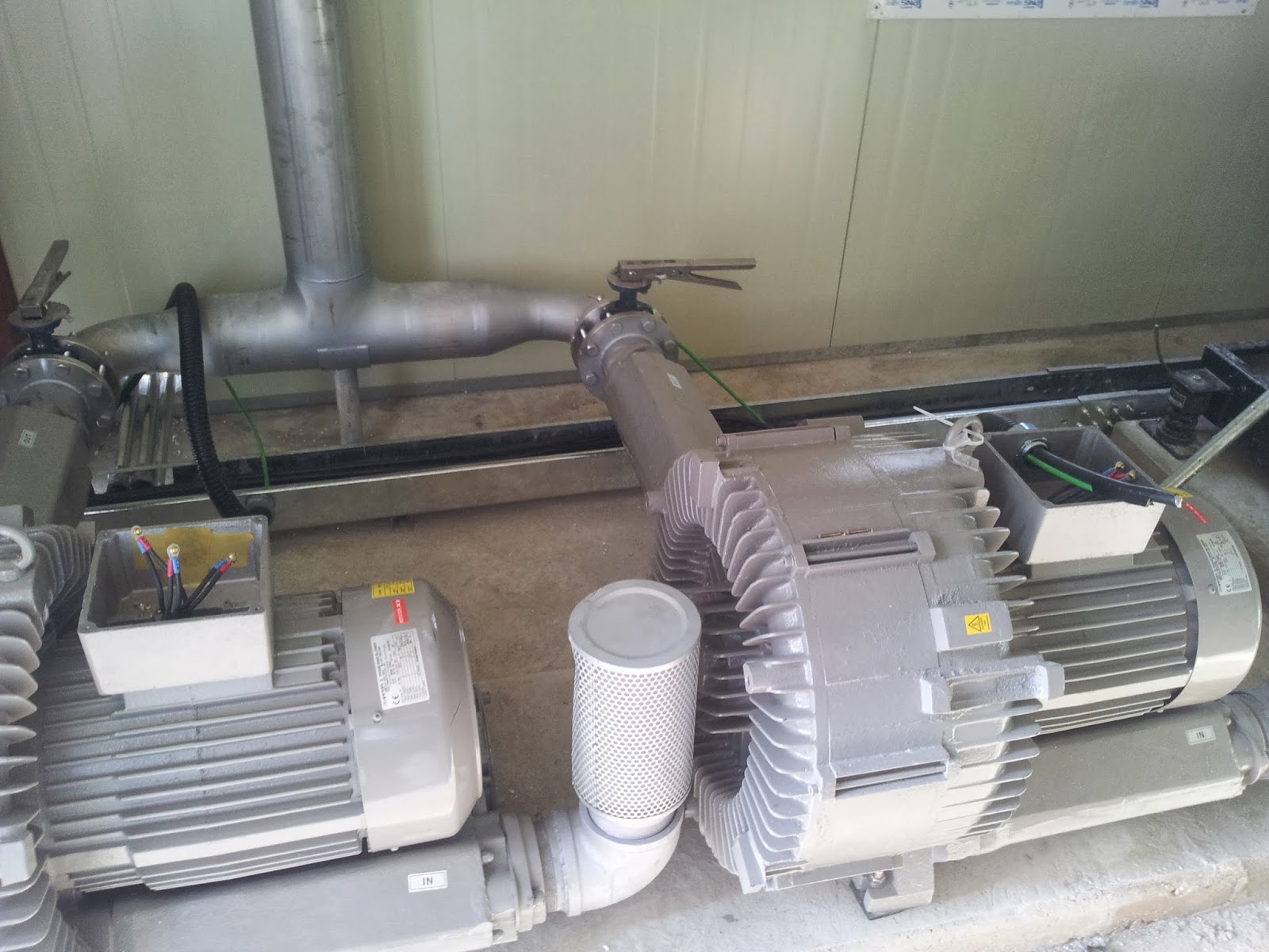 Cài đặt máy thổi khí con sò